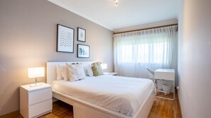 1 soverom, strykejern/-brett, wi-fi (inkludert) og sengetøy