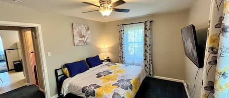 1 habitación, tabla de planchar con plancha, wifi gratis y ropa de cama