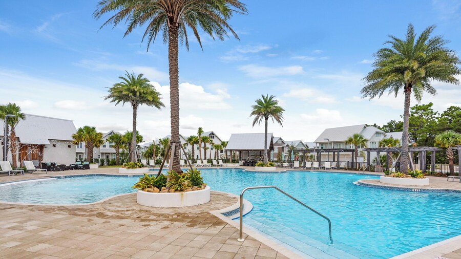 Pet Friendly & A Minute From Prominence Pool, Sleeps 8