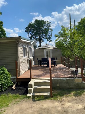 屋外ダイニングエリア