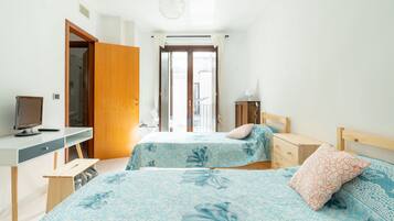 2 Schlafzimmer, Bügeleisen/Bügelbrett, Internetzugang, Bettwäsche