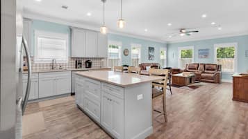 House, Multiple Beds, Patio, Garden View (Boat & Beach) | Private kitchen | Dining tables