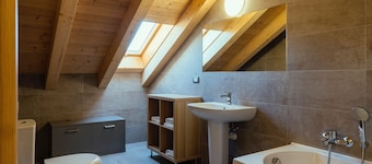 Deluxe apartment in the heart of the Dolomites