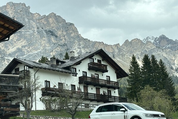 Exterior - Casa Blue Lodge, panoramic and comfortable (Cortina d´Ampezzo)