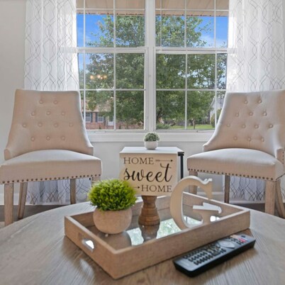 Charming House Close to Fort Campbell and Casino