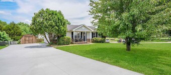 Charming House Close to Fort Campbell and Casino