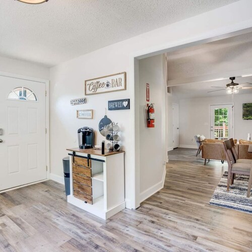 Cozy Oasis of Downtown Clarksville