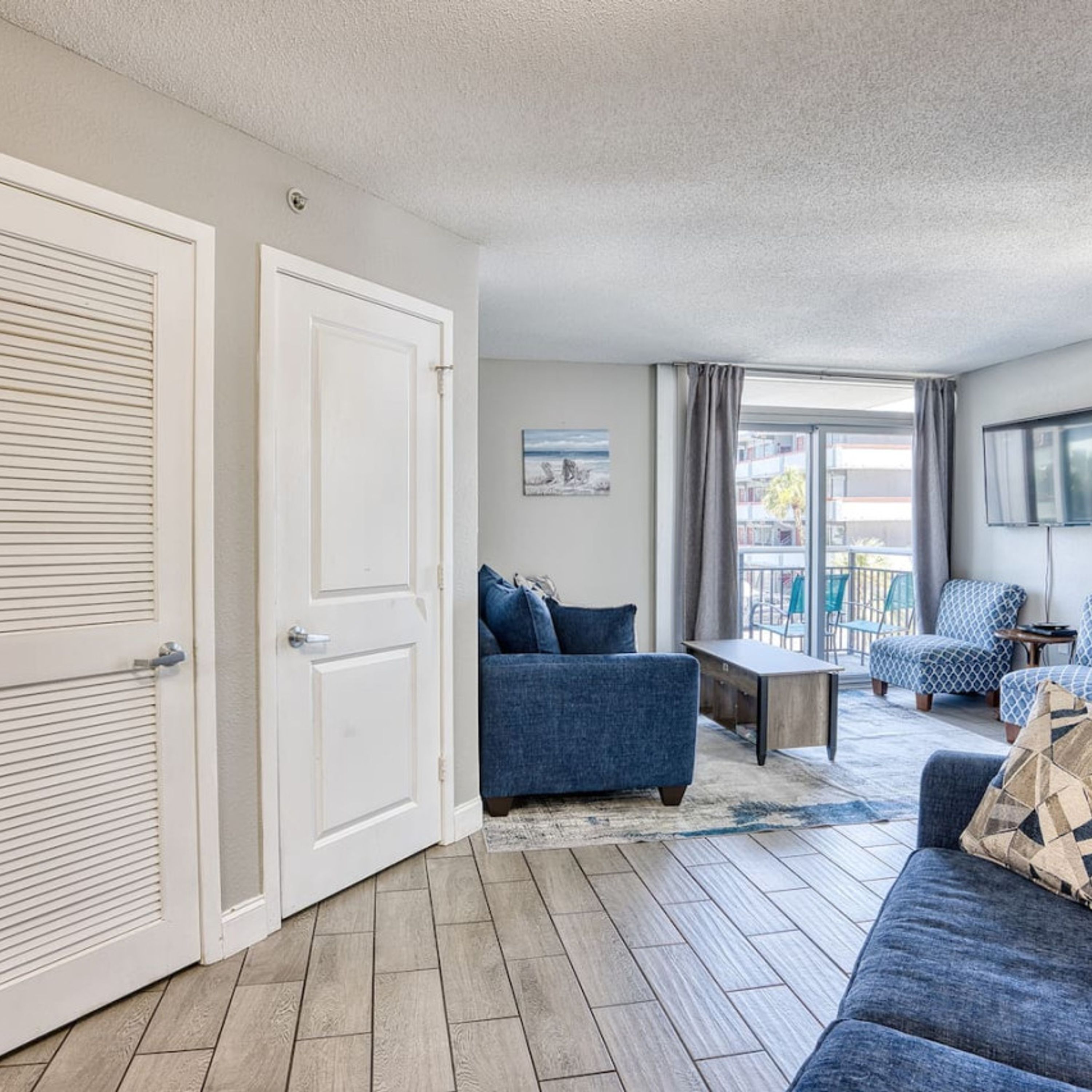 Apartment | 1 bedroom, desk