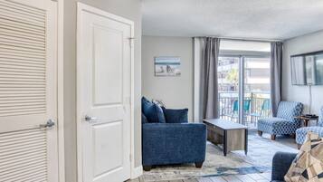 Apartment | 1 bedroom, desk