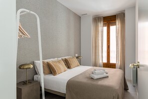 2 Schlafzimmer, Bügeleisen/Bügelbrett, kostenloses WLAN