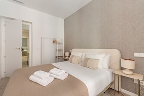3 bedrooms, iron/ironing board, free WiFi - Waou Sol II - Alquiler de Corta Duración (Madrid)