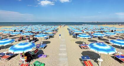 Marina Romea Camping Village: Comfort Maxi Chalet for 6 people