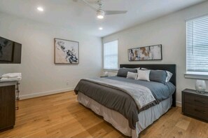 3 chambres, fer et planche à repasser, Wi-Fi, literie fournie