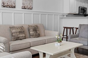 Smart TV y chimenea 