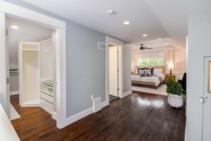 3 Schlafzimmer, Schreibtisch, Bügeleisen/Bügelbrett, kostenloses WLAN