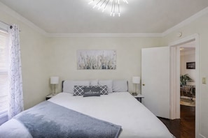 1 bedroom, iron/ironing board, free WiFi, bed sheets