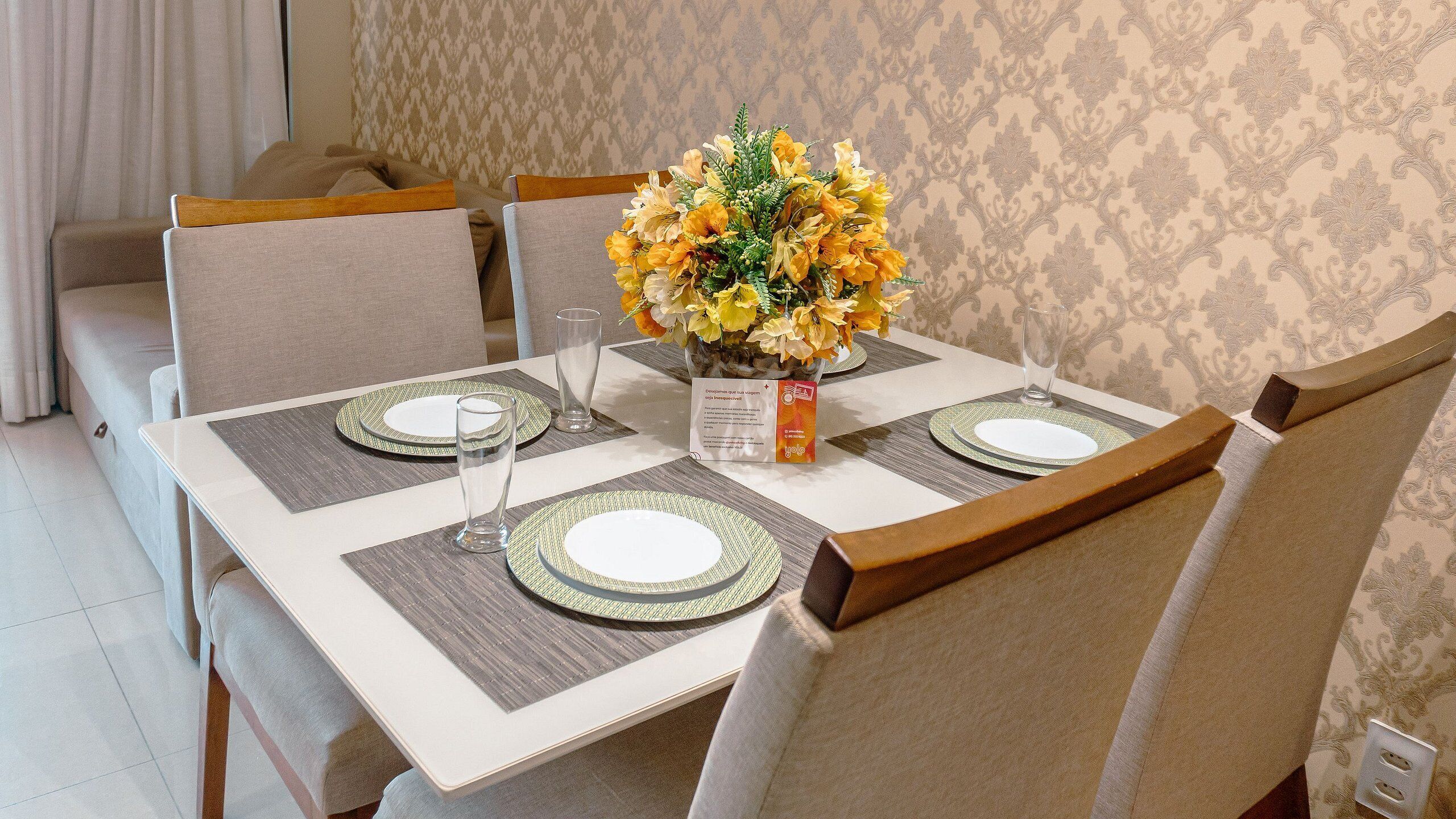 Family Apartment | Dining