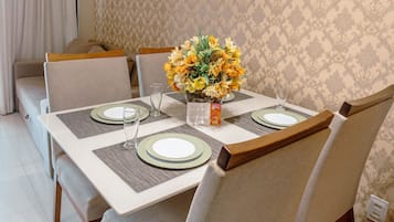 Family Apartment | Dining