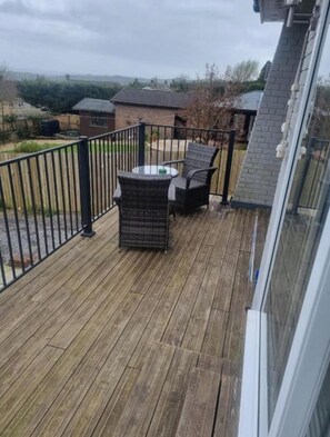Property grounds - Guest Room at No11 Short or Medium Term (Llanelli)