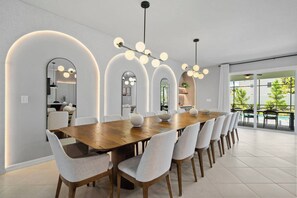 Dining - 10 BD/ 8 BA/ Windsor Cay (16267 SK) (Clermont)