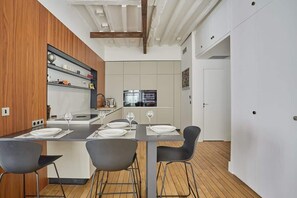 Dining - Amazing 2 bedrooms Apartement Paris Center (Paris)