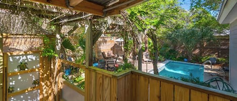 House, Berbilang Katil, Pool Access, Pool View (Petit Bonheur) | Pemandangan balkoni