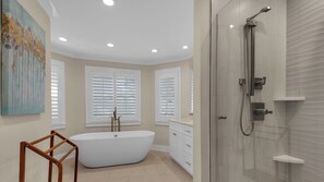 House, Multiple Beds, Pool Access, Pool View (Petit Bonheur) | Bathroom | Towels, toilet paper