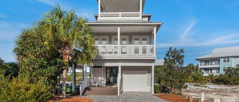 المنشأة من الخارج