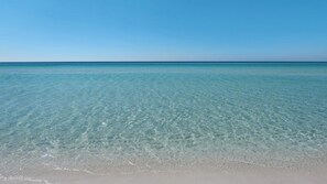Beach nearby - Private Pool, Minutes to the Gulf - Pet Friendly + 5 Bikes: Sleeps 12 (Santa Rosa Beach)
