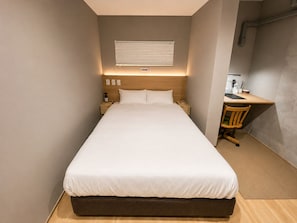Classic Double Room, 1 Double Bed, Non Smoking, Private Bathroom | Desk, laptop workspace, soundproofing, WiFi (free) - My Home Inn Sennan Onosato (Sennan)