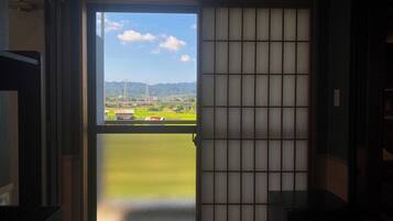Deluxe Double Room, Japanese Futon, Non Smoking, Courtyard View | Balcony view