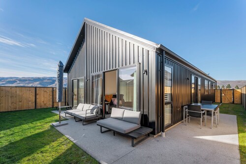 Break on Bragato - Cromwell Holiday Home
