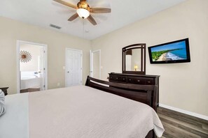 7 bedrooms, iron/ironing board, WiFi, bed sheets
