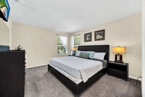 7 Schlafzimmer, Bügeleisen/Bügelbrett, WLAN, Bettwäsche