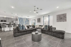 Televisie, videospelletjes en een kantoor