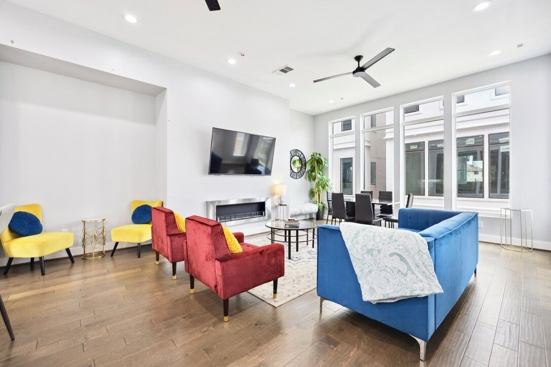 Modern Private Houston Retreat in Museum District!