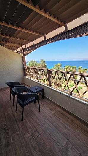 Beach/ocean view