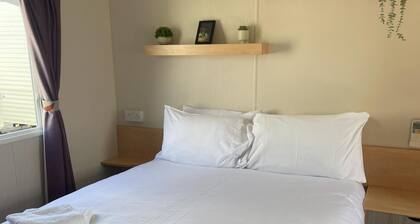 Remarkable 2-bed Holiday Home in Whitstable