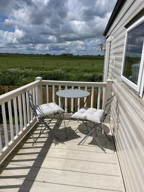 Property grounds - Remarkable 2-bed Holiday Home in Whitstable (Whitstable)