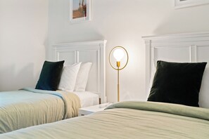 3 chambres, fer et planche à repasser, Wi-Fi, literie fournie