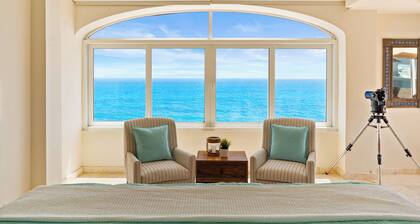 360 Views | Waterfront Penthouse | Private Pool