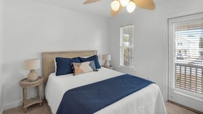 House, Multiple Beds, Patio, Garden View (Helm Sweet Elm)