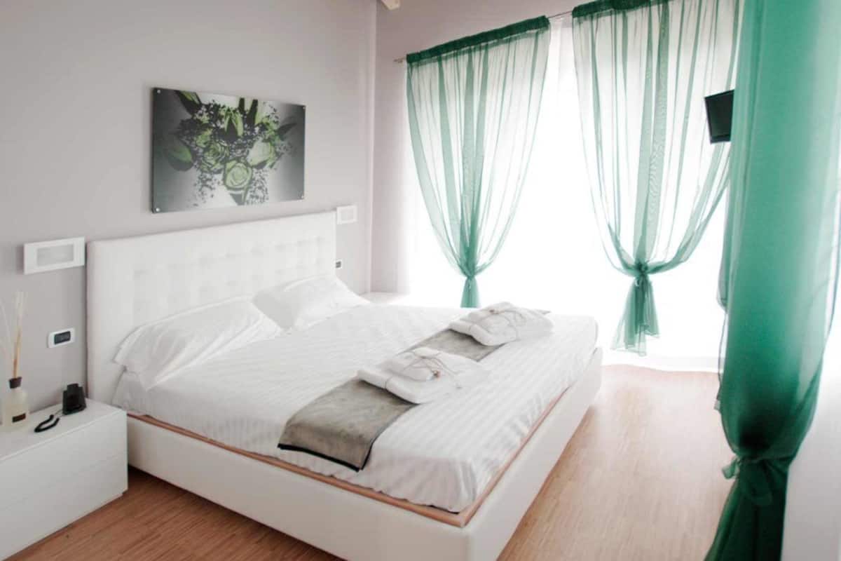 Kamar Junior, 1 kamar tidur | 1 kamar tidur, selimut bulu angsa, minibar, dan brankas