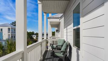 House, Multiple Beds, Balcony, Garden View (Serene Near the Sea/serene Stay on30A) | Balcony view