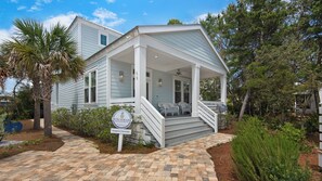 Exterior - Sleeps 8; Community Pool, 5 Minute Walk to Beach Access (Santa Rosa Beach)