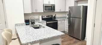 New Cozy Spot by Lackland & Seaworld