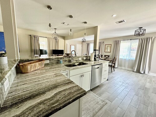 Cozy home with modern interior fur-baby friendly.  Near The Golden Isles Georgia