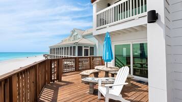 House, Multiple Beds, Patio, Ocean View (Sun 'n Surf) | Outdoor dining