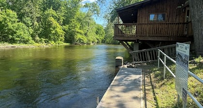 6 Bed River Home, Right On St. Joseph River.