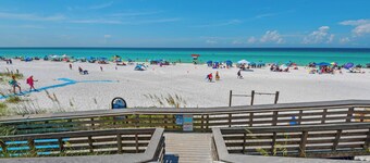 The Salty Dog on 30a: Modern Updates, 1 Minute to the Beach!